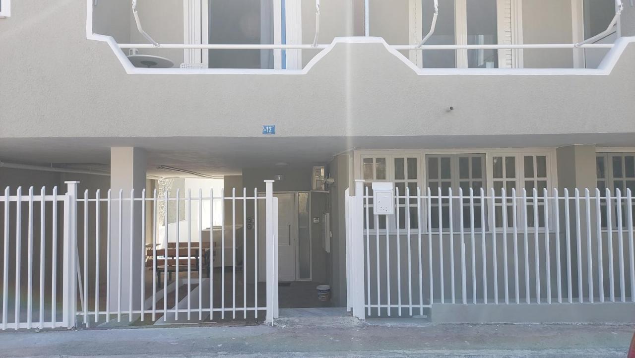 Poseidon Blue Apartment Artemida  Exterior foto